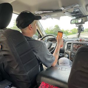 Meet your Posher, Justin